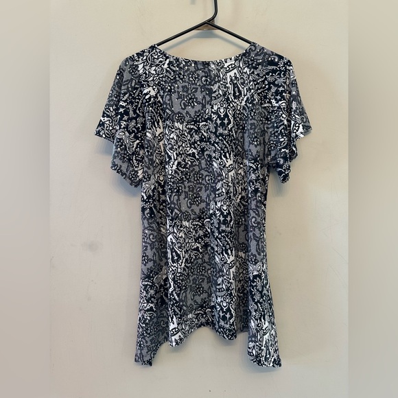 Y2K Era Brittany Black Black & White Sequined Floral Tunic Top Size Medium - Picture 5 of 6